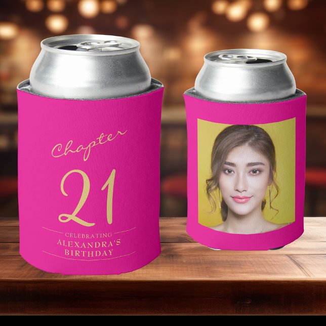 Rafraîchisseur Pour Canette 21e anniversaire Hot Pink Gold Modèle photo (Hot pink custom 21st birthday can coolers on a bar top.)