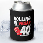 Rafraîchisseur Pour Canette 40e Anniversary Married 40 ans<br><div class="desc">Unique 40th anniversary gift for husband & wife or married couple a romantic weekend getaway to Las Vegas to celebrate their marriage ! Novty to remember your Vegas trip a second honeymoon vacation ou wedding party you never had. "Rolling in Vegas for my 40th Anniversary" his & her anniversary quota...</div>