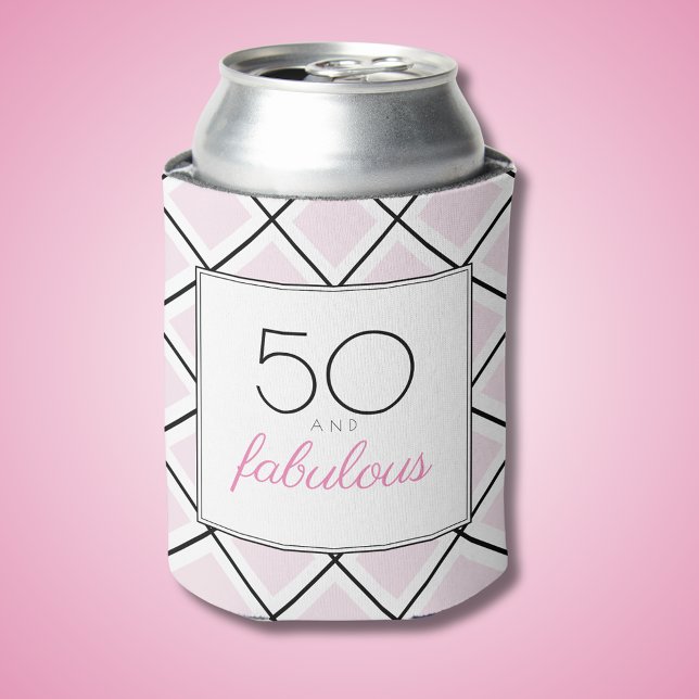 Rafraîchisseur Pour Canette 50 et fabuleux anniversaire rose (50 and fabulous pink can cooler with diamond checked background.)