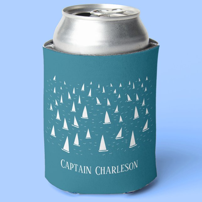 Rafraîchisseur Pour Canette Bateau à voile personnalisé nautique (Sailing Boat nautical funny personalized captain name can cooler)