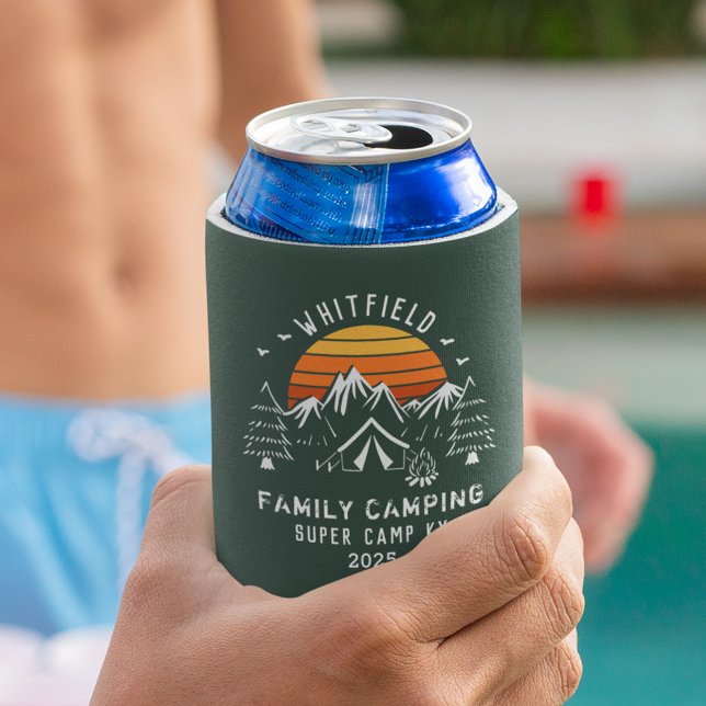 Rafraîchisseur Pour Canette Camping de jumelage de vacances en famille personn (Retro Family Summer Camping Vacation Custom Can Cooler Green)