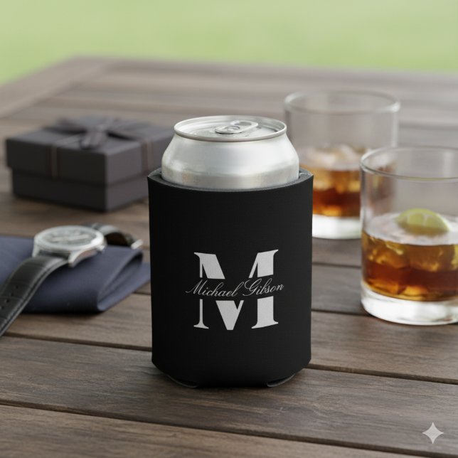 Rafraîchisseur Pour Canette Classic Black | Custom Monogram Wedding Groomsmen  (Classic Black | Custom Monogram Wedding Groomsmen Can Cooler)