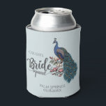 Rafraîchisseur Pour Canette Courte Blue Peacock Brigade<br><div class="desc">Cette escouade de mariée à la mode bleue Peacock Can Cooler présente un paon bleu et turquoise dessiné à la main et perché sur les branches de Magnolia en pleine floraison à l'encre noire et le titre "Bride Squad" en écriture élégante, le tout contre un arrière - plan bleu tendre...</div>