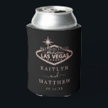 Rafraîchisseur Pour Canette Elégant Las Vegas Destination Mariage Faveur<br><div class="desc">Ce thème ludique et moderne Las Vegas peut refroidir peuvent être personnalisés pour votre occasion spéciale et rendrait la fête parfaite faveur ou gardienne pour tout mariage, douche nuptiale, fête de fiançailles, fête d'anniversaire et beaucoup plus d'occasions spéciales. Le design comporte un effet de feuille d'or rose signe Las Vegas...</div>