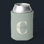 Rafraîchisseur Pour Canette Élégant Monogramme moderne Nom dans Sage Green<br><div class="desc">Monogramme personnalisé simple et nom dans Sage Green Can Cooler</div>