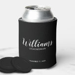 Rafraîchisseur Pour Canette Étudiants modernes Noir Personnalisés<br><div class="desc">Script moderne Groomsmen personnalisé Can Cooler avec nom de toiletteur personnalisé en blanc style de police script moderne avec titre et date mariage dans le style de police sans serif moderne sur arrière - plan noir. Aussi parfait pour Maid of Honor, Flower Girl, Mother of the Bride, Groomsmen, Best man...</div>