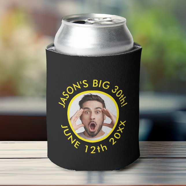 Rafraîchisseur Pour Canette Fun Custom 30th Portrait 2 Photo Anniversaire (Black birthday can cooler with a circular photo frame and custom surrounding text in yellow.)