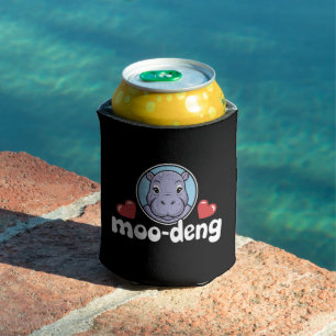Rafraîchisseur Pour Canette Moo Deng Bouncy Pig en image thaï bébé hippopotame