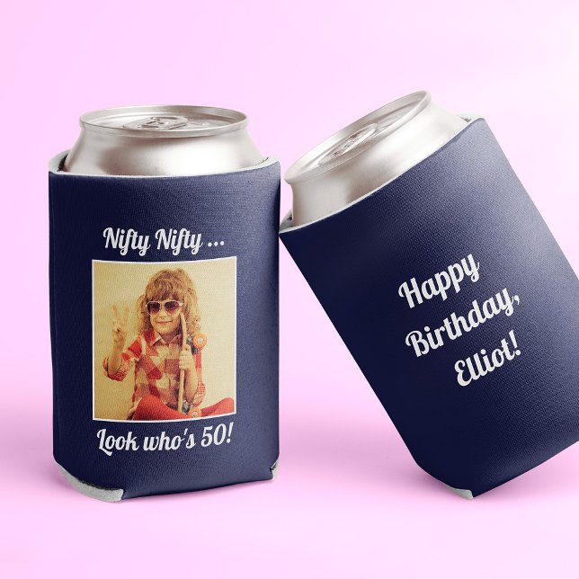 Rafraîchisseur Pour Canette Photo personnalisée Funny Cool 50e anniversaire ("Nifty look who's 50" navy blue can cooler with photo on the front and custom text on the back)