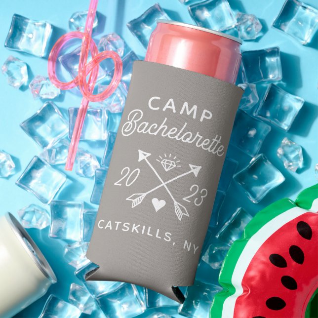 Rafraîchisseur Pour Canette Slim Bachelorette de camp personnalisée (Été in situ)