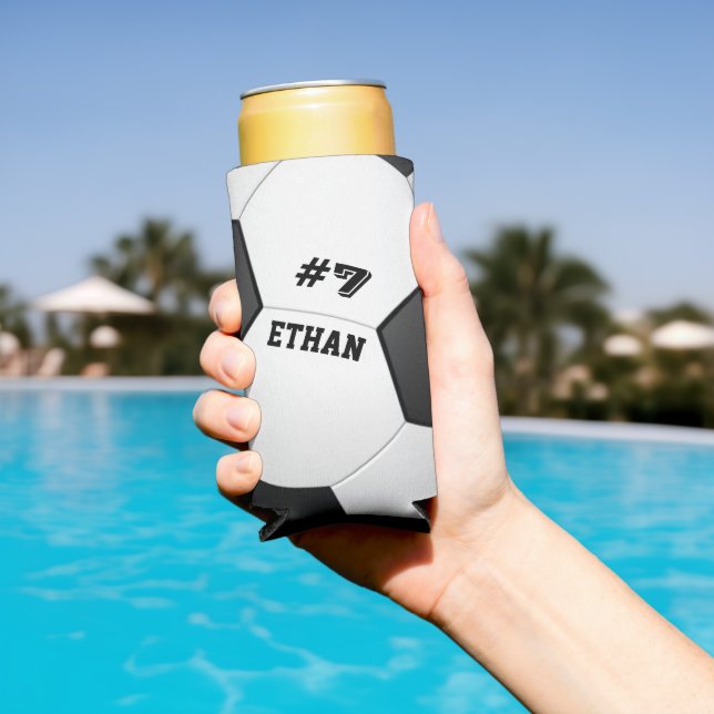 Rafraîchisseur Pour Canette Slim Boule de football personnalisée (Piscine in situ)