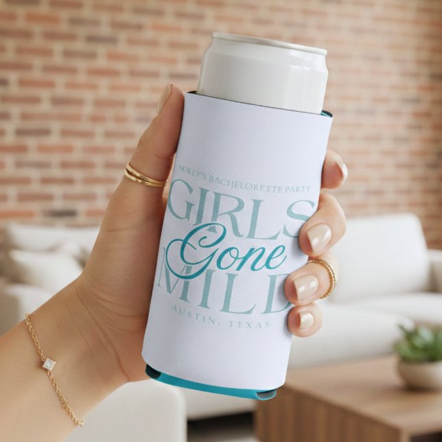 Rafraîchisseur Pour Canette Slim Filles Devenues Douces Blue Enterrement de Vie de  (*AI Generated Mockup Of Girls Gone Mild Blue Bachelorette Seltzer Can Cooler)