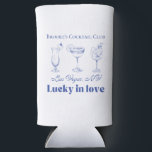 Rafraîchisseur Pour Canette Slim Las Vegas bachelorette peut refroidir<br><div class="desc">Ces glaciers à thème Vegas peuvent présenter une police moderne et des détails personnalisables personnalisés. Ce thème "Lucky in Love" peut refroidir sera un grand ajout à vos sacs cadeaux de demoiselle d'honneur. Changez les couleurs et le nom de la mariée pour en faire la vôtre. Magasinez les accessoires Vegas...</div>