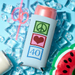 Rafraîchisseur Pour Canette Slim Peace Love 40 Cute Blue 40th Birthday Party<br><div class="desc">Peace Love Forty seltzer peut refroidir. Un joli signe de paix,  coeur,  et le numéro 40 en bleu magnifique pour une fête de quarantième anniversaire.</div>