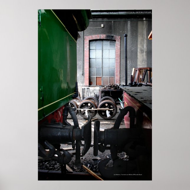Rail Yard Old Steam Train Le Mastrou Poster (Devant)