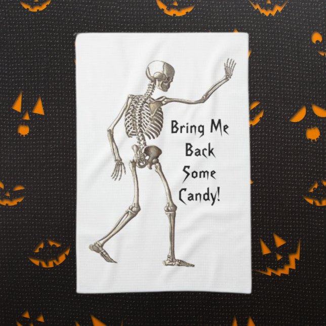 Ramenez-Moi Un Peu De Bonbons Squelette Serviette  (Bring Me Back Some Candy Skeleton Kitchen Towel)