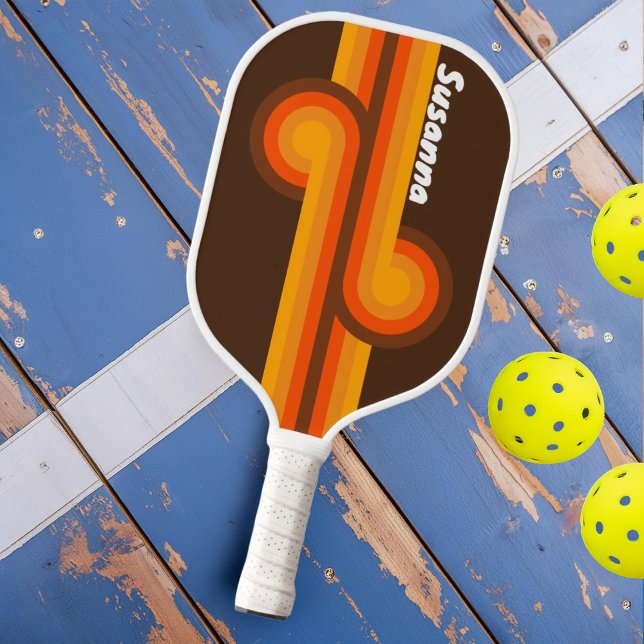 Raquette De Pickleball Boucle à rayures rétro Brown Sugar avec nom (Créateur téléchargé)