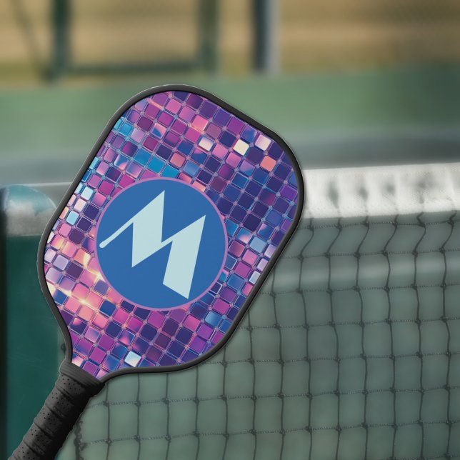 Raquette De Pickleball Boule Disco Bleu super & Violet Golf Personnalisé (groovy blue and purple disco ball personalized monogram pickleball paddle)