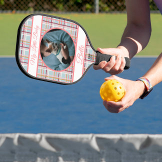 Raquette De Pickleball Carreaux rose violet & bannières avec nom/phrase