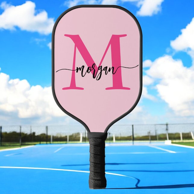 Raquette De Pickleball Chaud rose moderne Script Girl Monogramme Nom (Créateur téléchargé)