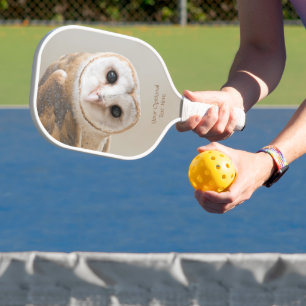 Raquette De Pickleball Chouette de l'étable de texte personnalisé