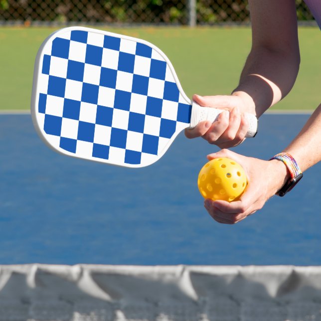 Raquette De Pickleball Damier bleu de cobalt classique (Insitu)