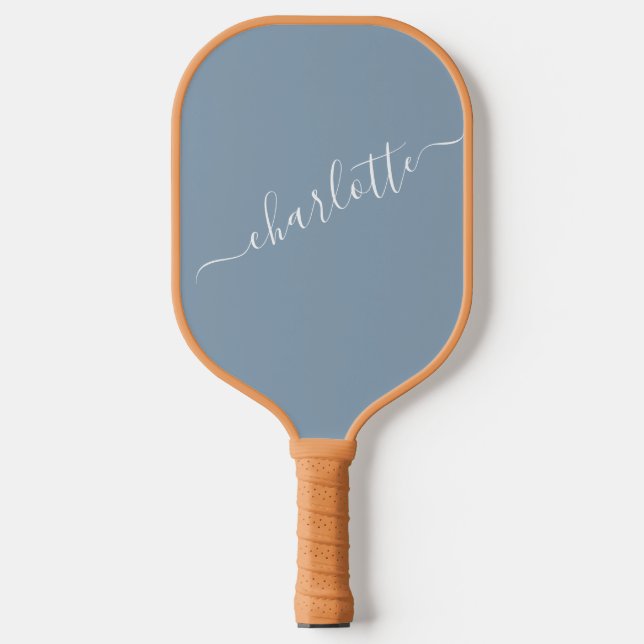 Raquette De Pickleball Elégant Dusty Blue Script Moderne Nom Personnalisé (Recto)