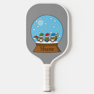 Raquette De Pickleball Globe des neiges avec trois Chouettes Gnomes Per