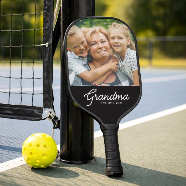 Raquette De Pickleball Grand-mère a établi une photo de script moderne (Créateur téléchargé)