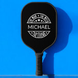 Raquette De Pickleball L'Homme Le Mythe La Légende Drôle Nom Personnalisé<br><div class="desc">"Faites la fierté du pickleball au niveau suivant avec la coutume 'Nom : L'homme, Le Mythe, La Légende' pagaie ! Personnalisez-le avec un nom pour célébrer le joueur qui gouverne la cour. Doté d'un design élégant et d'un texte audacieux, cette pagaie allie style et performance. Parfait comme cadeau pour les...</div>