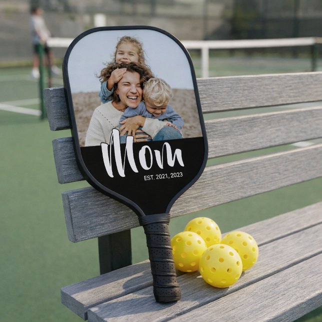 Raquette De Pickleball Maman a établi une photo de script amusant (Mom Established Fun Script Photo Pickleball Paddle)