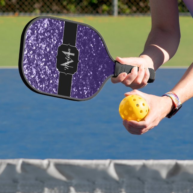 Raquette De Pickleball Monogramme à paillettes violet ultra foncé (Insitu)