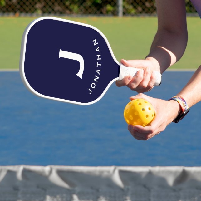 Raquette De Pickleball Monogramme classique de la marine minimale (Insitu)