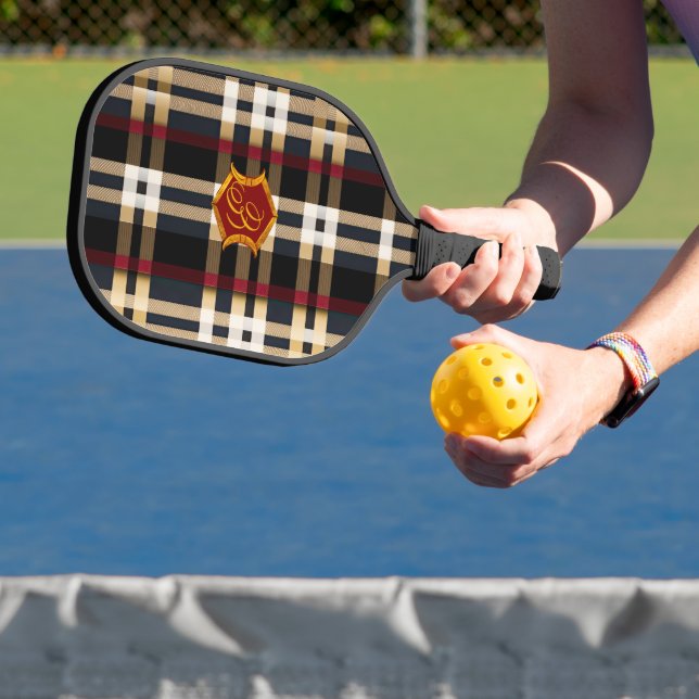 Raquette De Pickleball Monogramme Classique Style Plaid Noir Rouge & Beig (Insitu)