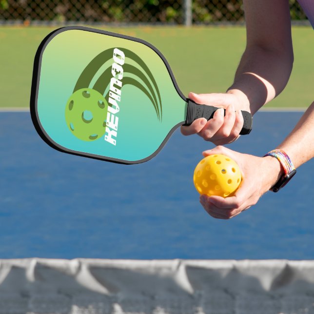 Raquette De Pickleball Monogramme dégradé couleurs vert rouge professionn (Insitu)