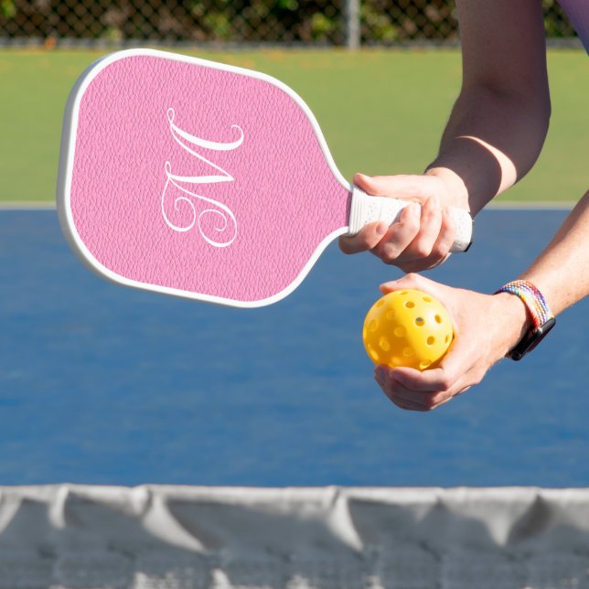 Raquette De Pickleball Monogramme en cuir rose Fille Calligraphie bouclée (Insitu)
