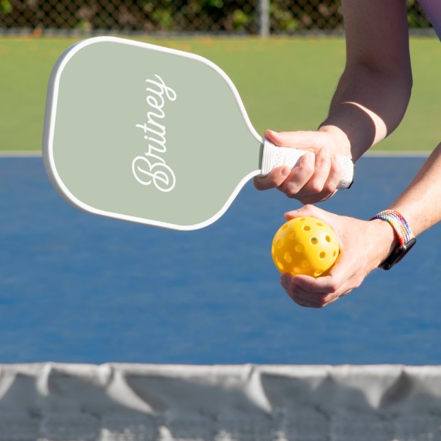 Raquette De Pickleball Monogramme et nom personnalisés de Sage Vert moder (Insitu)