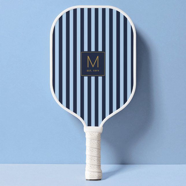 Raquette De Pickleball Monogramme Initial Doré Moderne Rayé Bleu Élégant (Elegant Blue Striped Modern Gold Initial Monogram Pickleball Paddle)