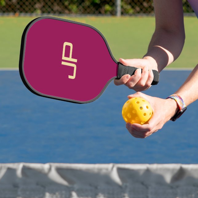 Raquette De Pickleball Monogramme Modèle or Viva Magenta tendance (Insitu)