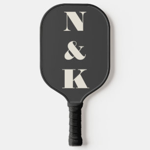 Raquette De Pickleball Monogramme moderne minimaliste Mariage noir et bla