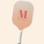 Raquette De Pickleball Monogramme moderne Nom initial Peach Gradient<br><div class="desc">La typographie moderne minimaliste monogramme design de nom initial qui peut être modifié pour personnaliser. Peach gradient arrière - plan.</div>