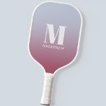 Raquette De Pickleball Monogramme moderne Nom initial Pink Blue Gradient<br><div class="desc">La typographie moderne minimaliste monogramme design de nom initial qui peut être modifié pour personnaliser. Blanc sur un arrière - plan de dégradé rose magenta à bleu pâle.</div>