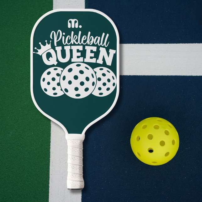 Raquette De Pickleball Monogramme personnalisé vert Pickball Queen (Créateur téléchargé)