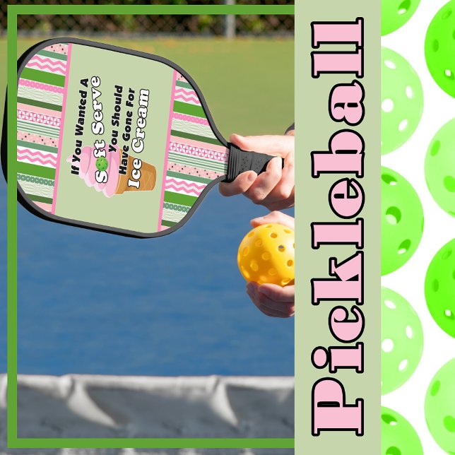 Raquette De Pickleball Pickleball Soft Serve ? Crème glacée aux fraises (Pickleball Soft Serve? Strawberry Ice Cream Pickleball Paddle)