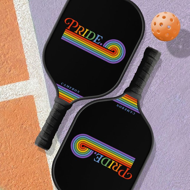 Raquette De Pickleball Pride Rainbow LGBTQ Nom personnel personnalisé (Créateur téléchargé)