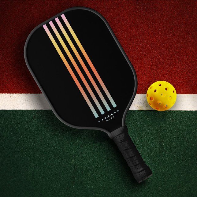 Raquette De Pickleball Rayures de dégradé moderne Pickleballer Summer Tan (Modern Gradient Stripes Custom Name Summer Orange Pickleball Paddle
)
