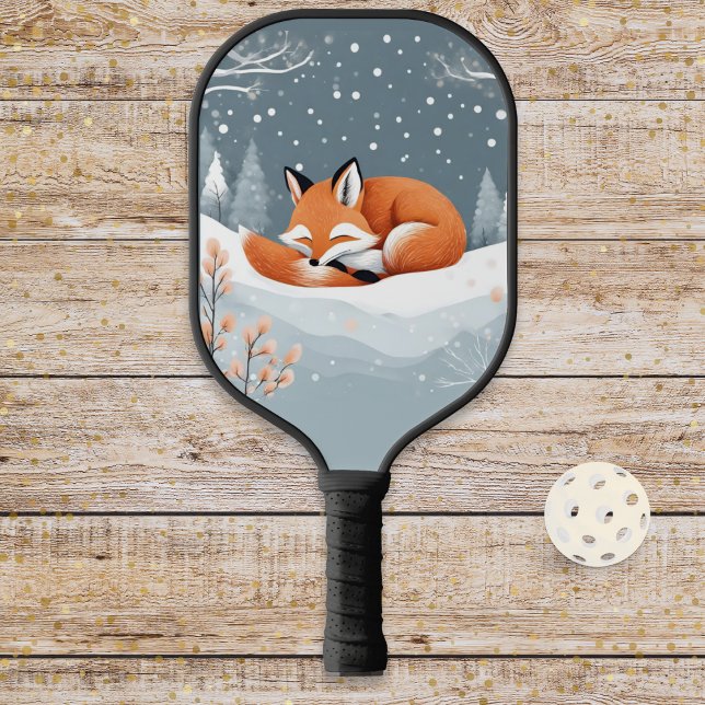 Raquette De Pickleball Renard d'hiver dans la neige Faune mignonne Animal (A festive pickleball paddle, with picture of a cute fox curled up in the winter snow)