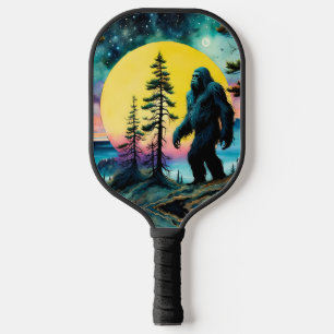 Raquette De Pickleball Sasquatch marchant sur la crête pleine lune