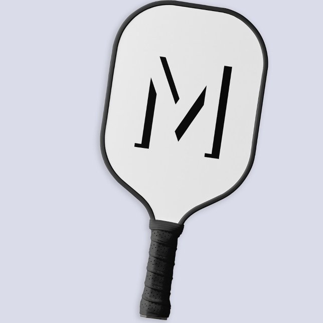 Raquette De Pickleball Simple Monogramme initial ombre portée personnalis (Modern monogram initial black and white drop shadow personalized pickleball paddle)