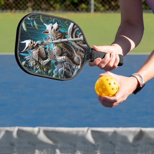 Raquette De Pickleball squelette sur un hélico monté avec une tête de lou (Insitu)
